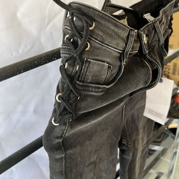 Brand New Zara Jeans  - Picture 2 of 8